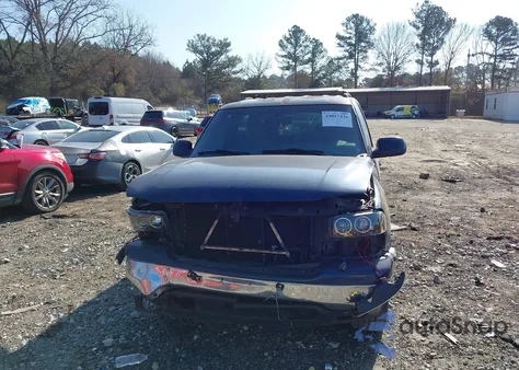 2003 GMC Yukon Slt from USA, damaged, VIN 1GKEC13V63J301546